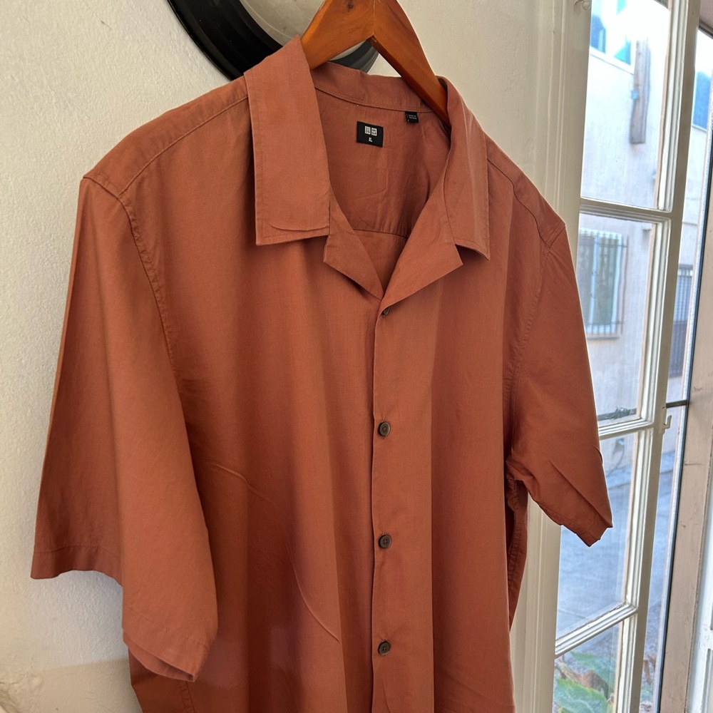 Uniqlo XL short sleeve terracota shirt.